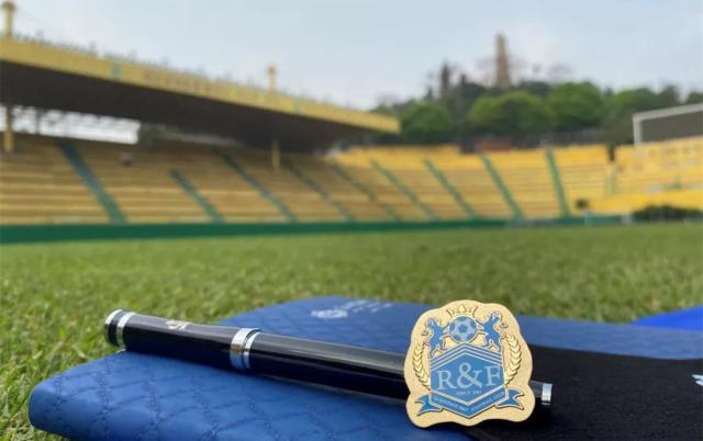 1618543143127071918.jpg 乐鱼体育官网网页版-【2021中超巡礼】务实风广州城“主场”表现决定保级