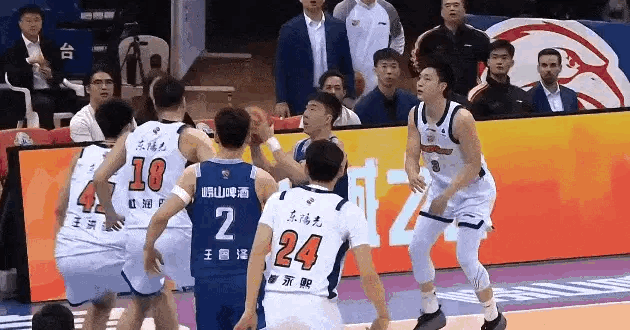 生涯之夜！18岁王洪泽8中7超高效率砍22分8板4助，杜锋：再接再厉